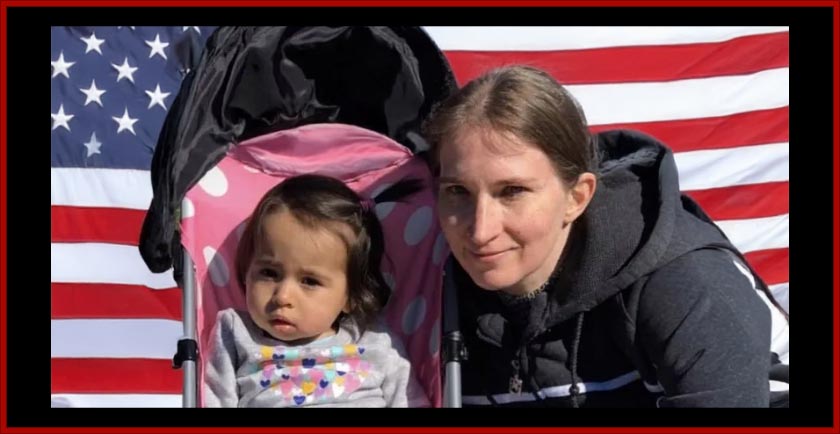 Vanessa Morales with her mom, Christine Holloway.